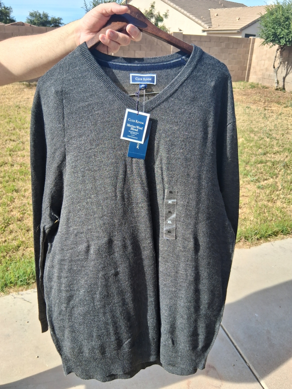Club Room Men’s Dark Heather Gray V-Neck Sweater